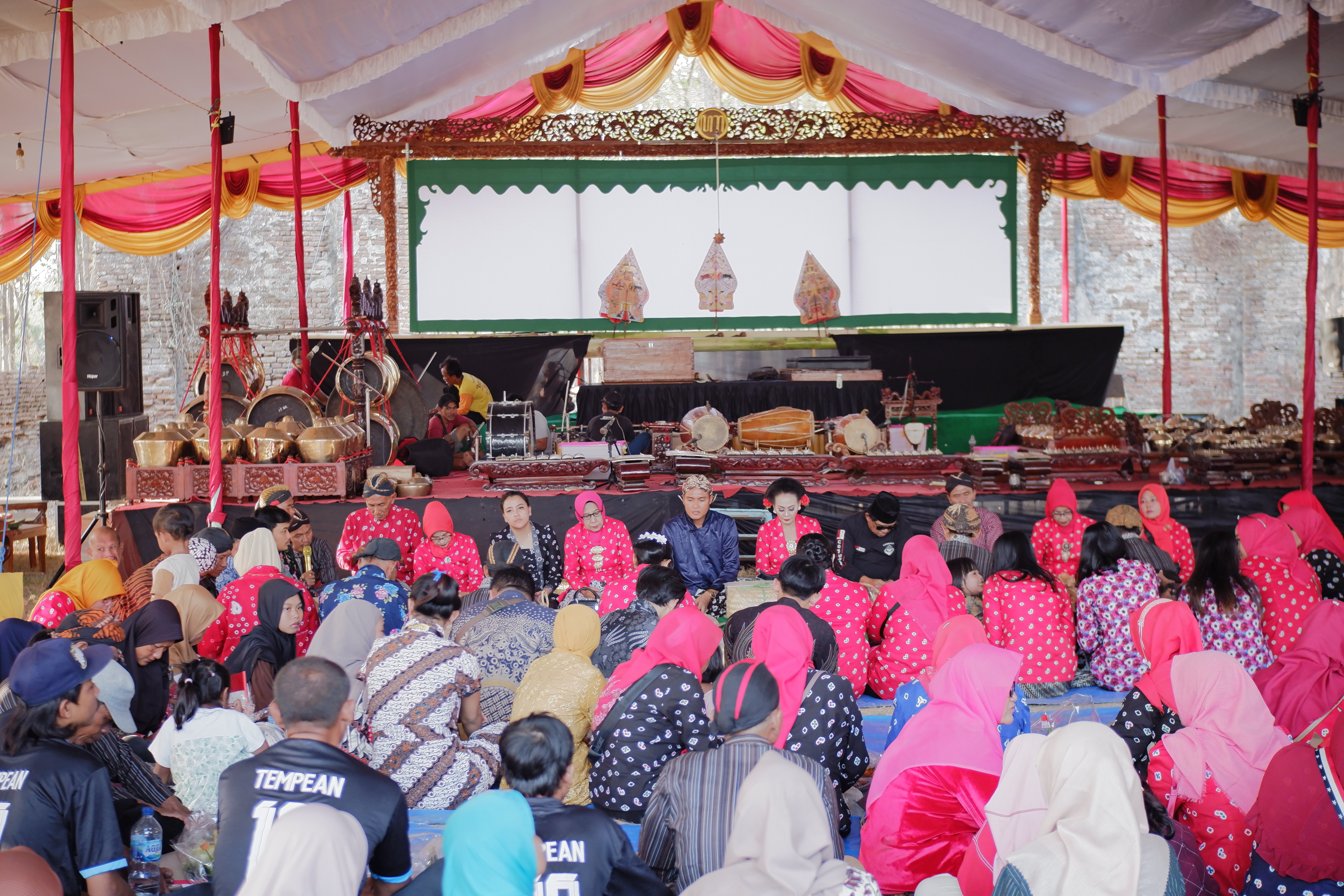 WILUJENGAN LELUHUR DALAM EVENT GUMELARING KADIPATEN PURWODADI TAHUN 2024