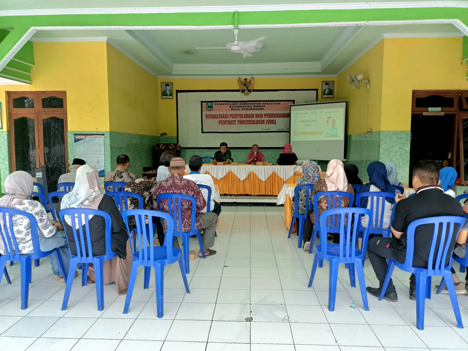 SOSIALISASI PENYULUHAN DAN PENCEGAHAN PENYAKIT TUBERKULOSIS (TBC)